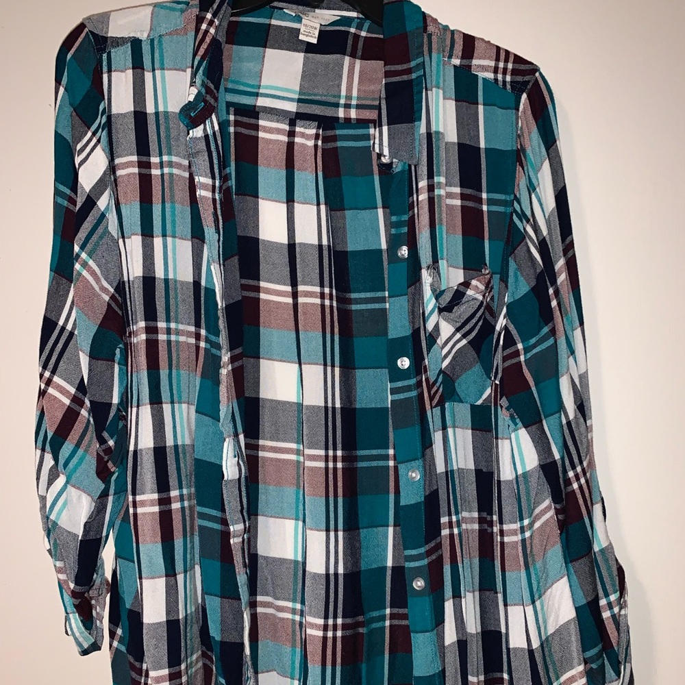 Women’s Long Sleeve Button Down